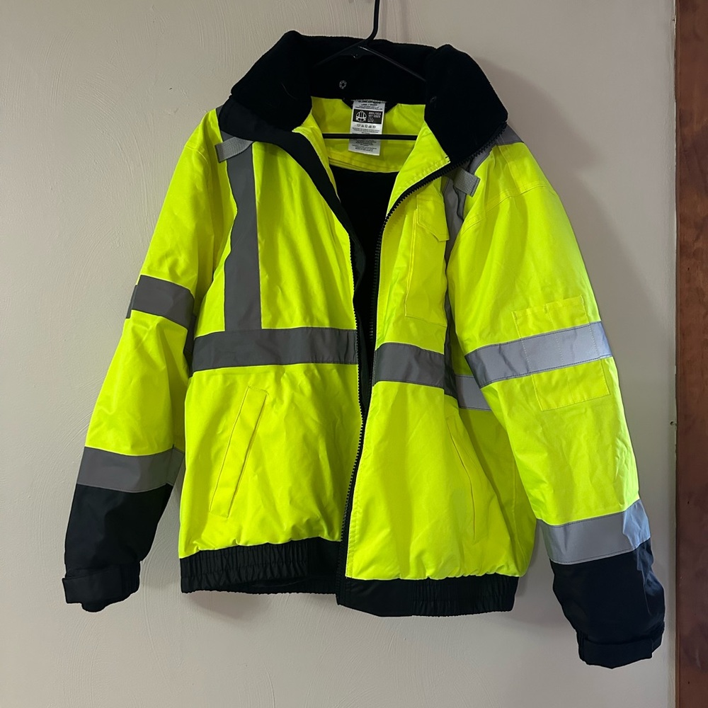 Men High-Visibility Yellow and Black Double Lined Work Jacket NWOT